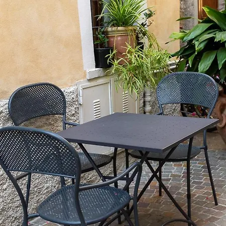 Le Coccinelle Манделло-дель-Ларио